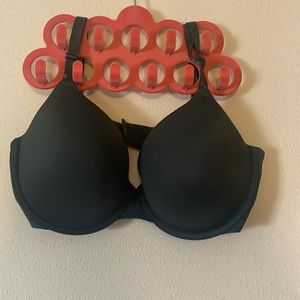 New VS bra